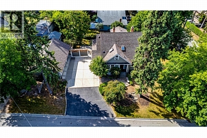 2502 25 Avenue - Photo 3