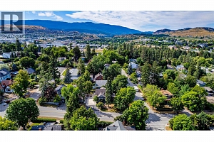 2502 25 Avenue - Photo 33