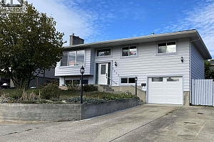 3013 11th Street - Photo 2