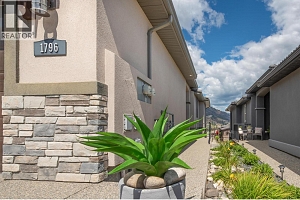 1796 Viewpoint Drive - Photo 7