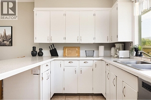 764 Francis Avenue - Photo 20