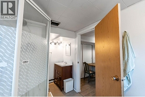 764 Francis Avenue - Photo 29