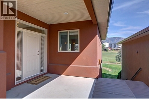 2302 Pine Vista Place - Photo 4