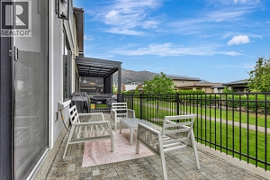 1865 Viewpoint Crescent - Photo 31