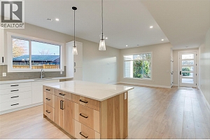 732 Coopland Crescent Unit# 4 - Photo 15