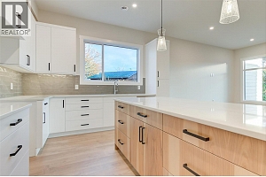 732 Coopland Crescent Unit# 4 - Photo 16