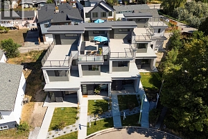 732 Coopland Crescent Unit# 4 - Photo 2