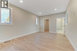 732 Coopland Crescent Unit# 4 - Photo 24