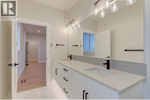 732 Coopland Crescent Unit# 4 - Photo 28