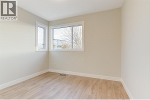 732 Coopland Crescent Unit# 4 - Photo 40