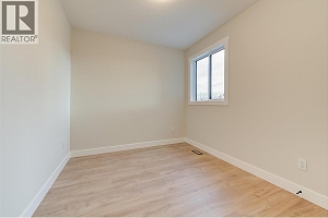 732 Coopland Crescent Unit# 4 - Photo 44