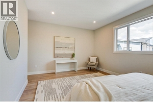 732 Coopland Crescent Unit# 1 - Photo 30