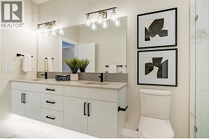 732 Coopland Crescent Unit# 1 - Photo 34