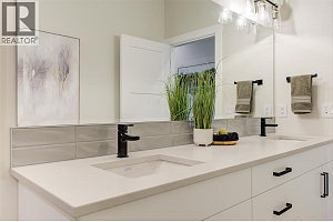 732 Coopland Crescent Unit# 1 - Photo 41