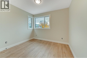 732 Coopland Crescent Unit# 1 - Photo 44