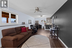 6025 Farmers Drive - Photo 32