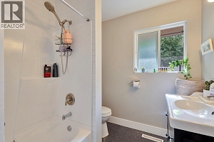 1552 Pinehurst Crescent - Photo 26