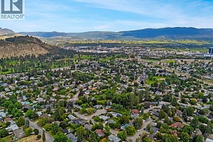 1552 Pinehurst Crescent - Photo 43