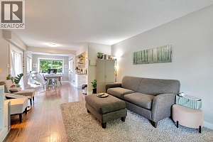 1552 Pinehurst Crescent - Photo 6