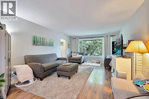1552 Pinehurst Crescent - Photo 7