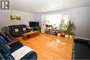 3415 35 Avenue - Photo 8