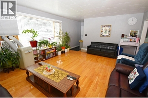 3415 35 Avenue - Photo 9