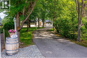 3716 Luxmoore Road - Photo 2