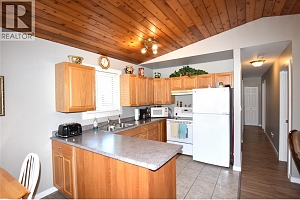 190 Falcon Avenue - Photo 12