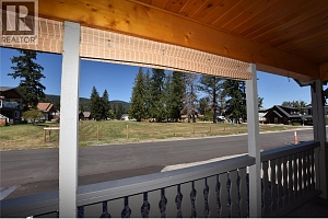 190 Falcon Avenue - Photo 32