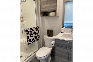 2555 Lakeshore Road Unit# 101 - Photo 8