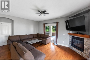 447 Stetson Street - Photo 20