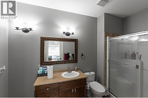 447 Stetson Street - Photo 27