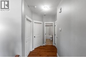 447 Stetson Street - Photo 28