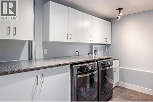 447 Stetson Street - Photo 35