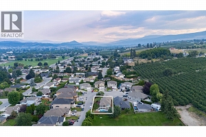 447 Stetson Street - Photo 4