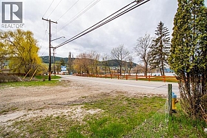 2611 Lakeshore Road - Photo 3
