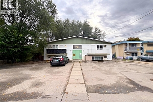 3710 25 Avenue - Photo 2