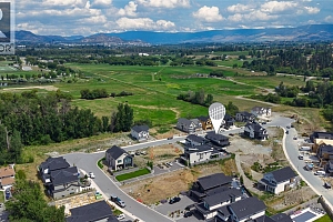 925 Bull Crescent - Photo 16