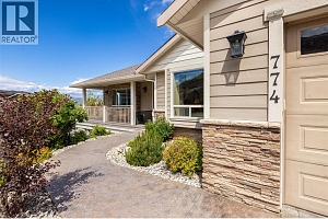 774 Kuipers Crescent - Photo 4