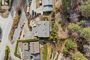 2658 Lakeview Road - Photo 14