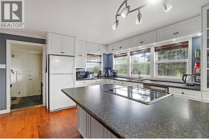 124 Salmon Arm Drive - Photo 12