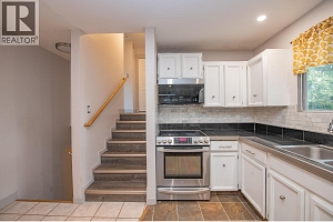 1390 Cornwall Road - Photo 15