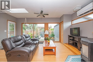 1390 Cornwall Road - Photo 22