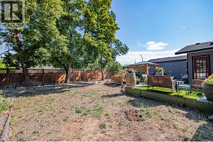 1390 Cornwall Road - Photo 45