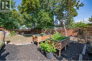 1390 Cornwall Road - Photo 48
