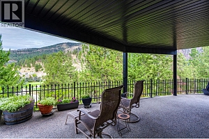 2233 Helgason Drive - Photo 36