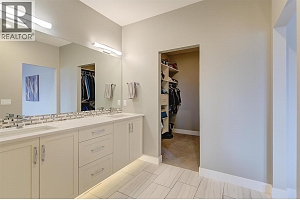 514 Quartz Crescent Unit# 6 - Photo 32