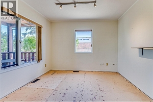 3400A 16 Avenue - Photo 8
