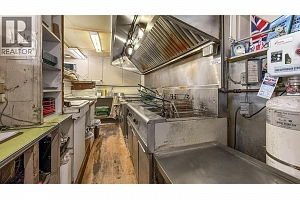 1359 Sutherland Avenue - Photo 12