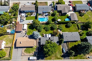 1365 Pasadena Road - Photo 2